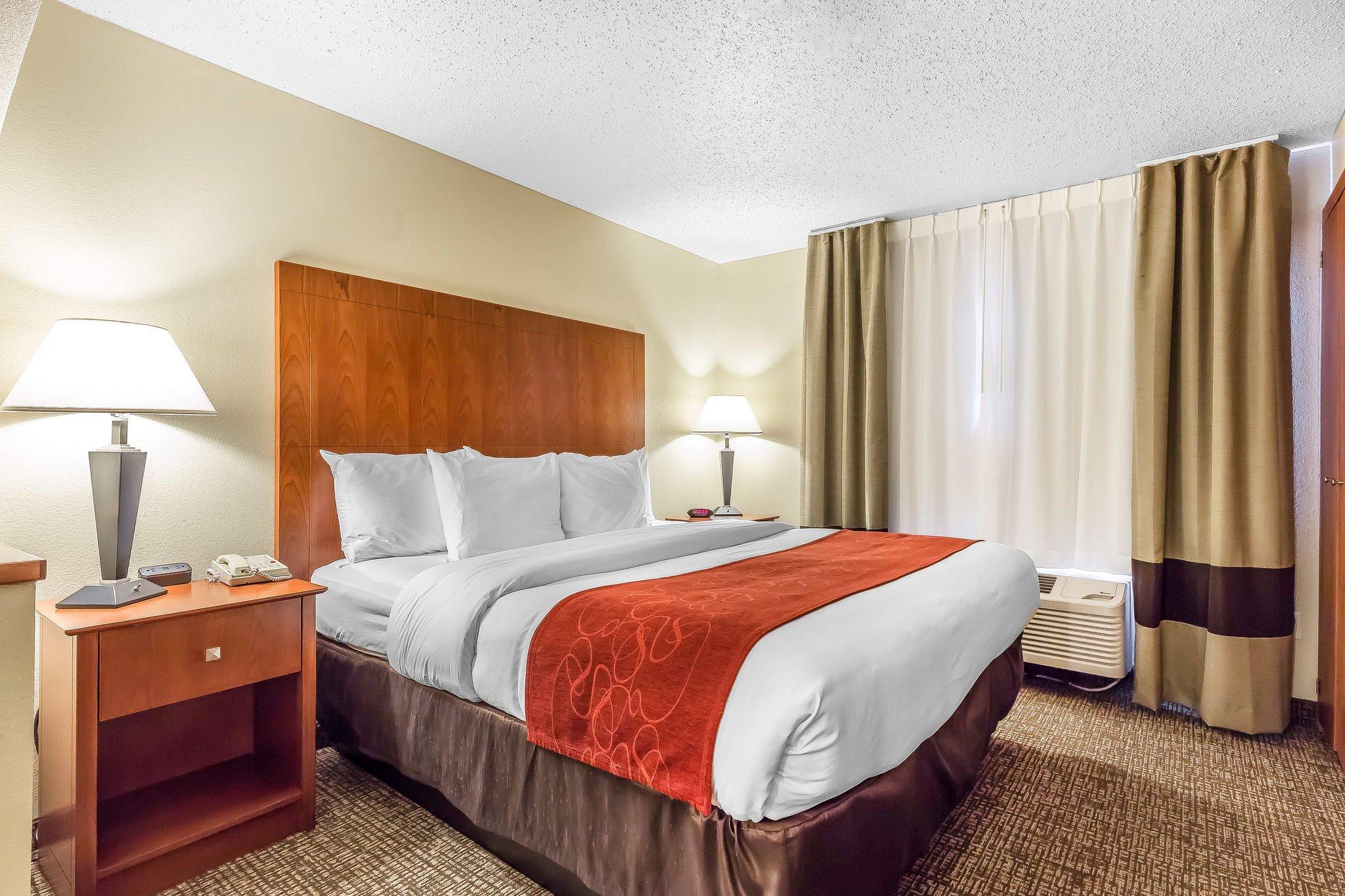 Comfort Suites North Даллас Екстер'єр фото
